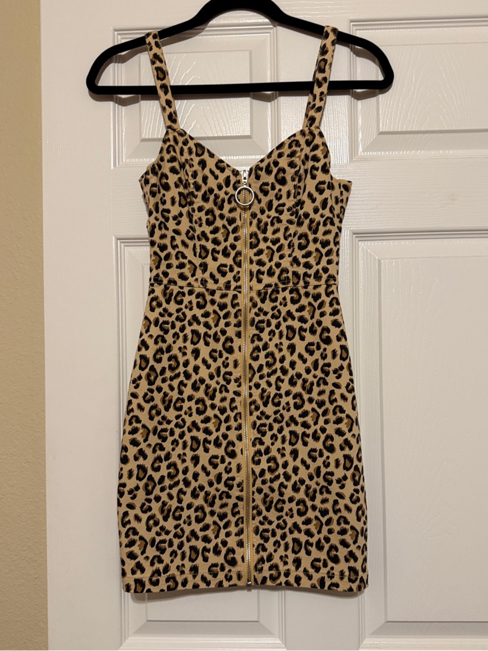 H&M Leopard Print Zip Front Tank in Tan, Black & Brown